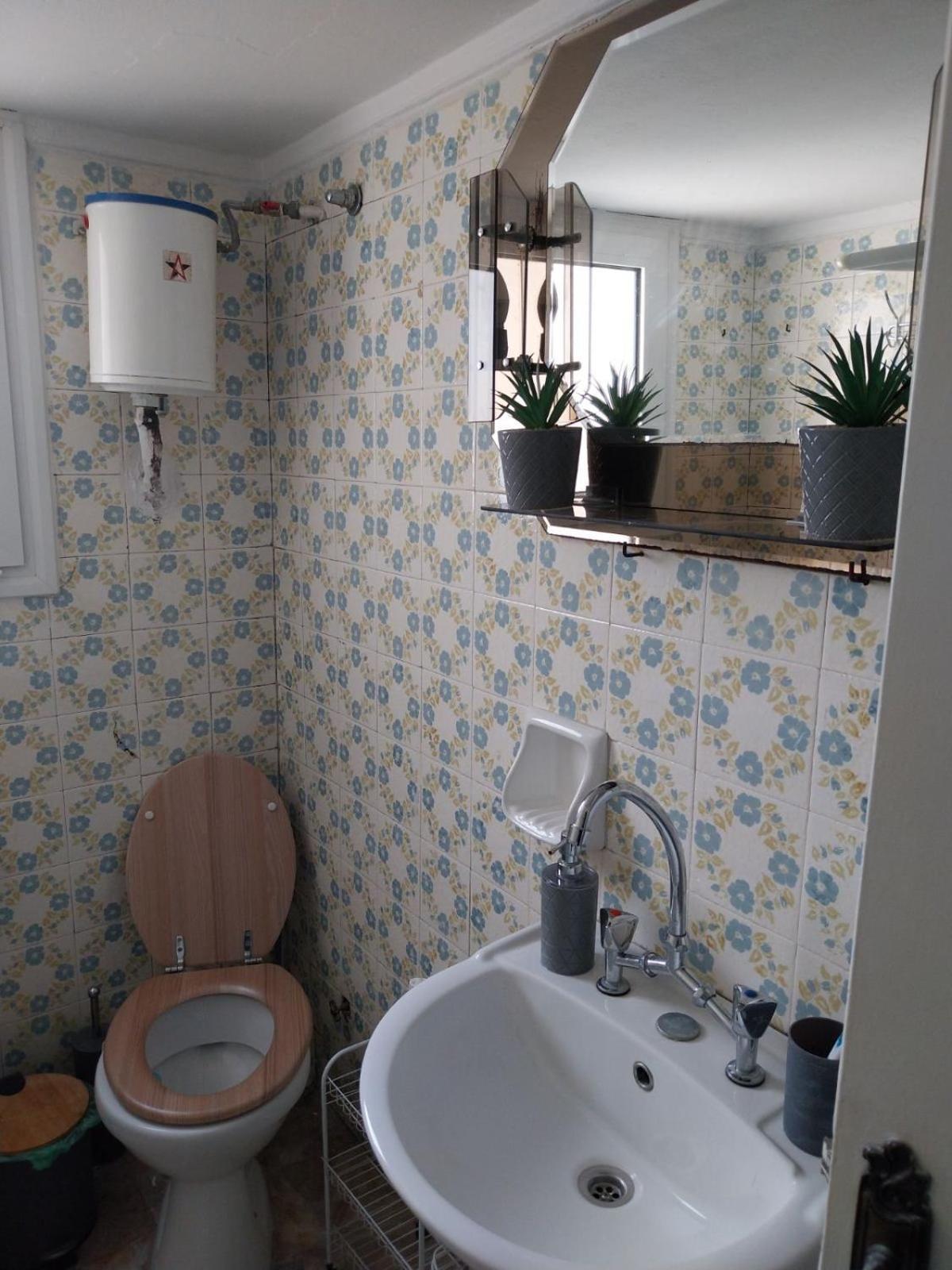 Cozy & Bright Home 50M From Subway -Agios Antonios Atina Dış mekan fotoğraf